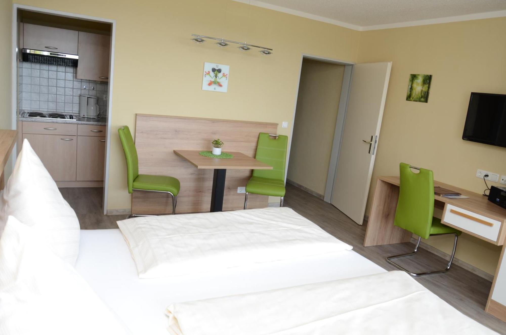 Haus Bayerwald Hotell Neureichenau Rum bild
